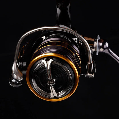Original 2021 DAIWA LEGALIS CS LT Fishing reel 2000/2500/3000C/4000C Light body 6+1BB LC-ABS Metail Spool 5-12KG Power 185g-235g